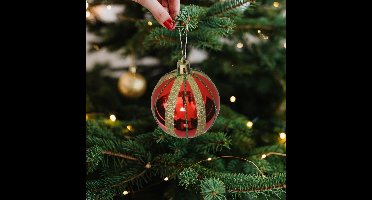 Gerim gedecoreerde kerstballen - 12x - 6 cm - kunststof - rood/goud