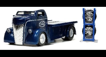 Ford COE 1947 Jada