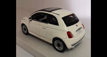 Bburago Fiat 500 Modelauto 1:24 Wit - 18-22106
