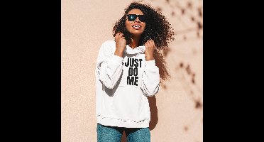Hoodie - Just do me - Wurban Wear | Grappige hoodie | Leuk cadeau | Unisex hoodie | Meme | Meme kleding | Viespeuk | Grappige kleding | Grappige trui | Dubbelzinnige kleding | Wit