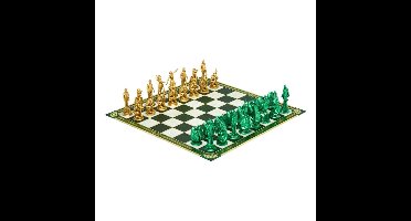 Noble Collection Wicked: For Good Chess Set / Schaakspel Shiz vs. Emerald City Chess Set / Schaakspels