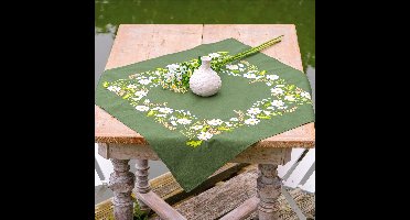 Vervaco - Tafelkleed kit - Witte bloemen - PN-0222578 - Borduren - Borduurpakket - Borduurpakket volwassenen - Borduurpakket kind