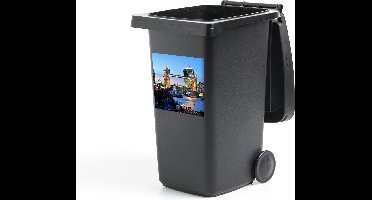 Container sticker De verlichte Tower Bridge in Londen - 40x40 cm - Kliko sticker