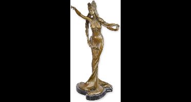 EEN ART NOUVEAU BRONZEN BEELD VAN EEN DAME