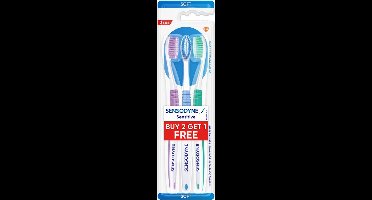 Sensodyne Sensitive Tandenborstel - 2 + 1 Borstels