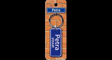 Paper Dreams Sleutelhanger Straatnaam Petra 9 Cm Staal Blauw