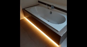 Badkamerverlichting | Bad led strip set | Badkamer verlichting | Onderbouwverlichting | 2 meter led strip | Dual White | Warm en koud witte verlichting | Met wandpaneel