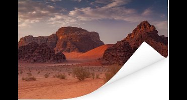 Poster Bewolking boven de rode bergen van Wadi Rum - 30x20 cm