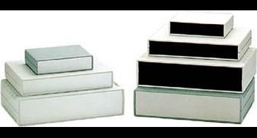 BRANDVERTRAGENDE BEHUIZING - LICHTGRIJS MET ZWARTE EINDPANELEN 260 x 180 x 65mm (G758)