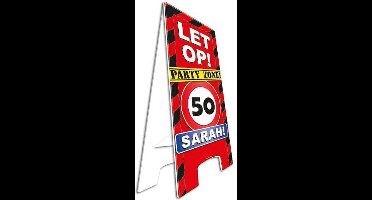 Paper dreams Sarah bord - Waarschuwingsbord 50 jaar - Feestartikelen 58 cm