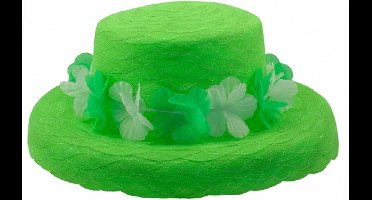 Groene hoed met bloemen