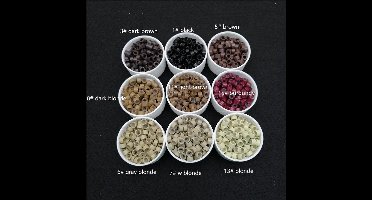 200 microringen met silicone,  kleur # 7 licht blond , voor het inzetten van hairextensions. Diameter 5 mm.