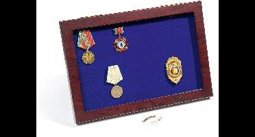 Presentatie Display, Honor - geschikt voor Medailles - Mahoniekleur met blauw interieur - afm: 380 x 260 x 32 mm.