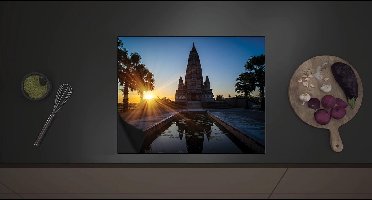 Inductie Beschermer - Ondergaande Zon Verdwijnend achter Wat Panyanantarm Tempel in Thailand - 60x52 cm - 2 mm Dik - Inductieplaat Beschermer met zwarte kern