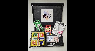 Spellen Cadeau Pakket - 8 populaire spellen in 1 brievenbusdoos met speciale wenskaart met persoonlijke (video) boodschap