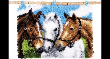 Vervaco - Knooptapijt kit - Paarden - PN-0155741 - Borduren - Borduurpakket - Borduurpakket volwassenen - Borduurpakket kind