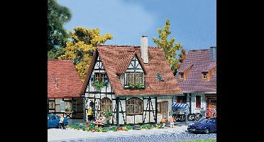 Faller Eengezinswoning Met Vakwerk Modelbouwdecoratie