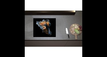 Inductieplaat Beschermer - Blauwe Vis met Oranje Details tegen Zwarte Achtergrond - 59x50 cm - 2 mm Dik - Inductie Beschermer - Bescherming Inductiekookplaat - Kookplaat Beschermer van Zwart Vinyl