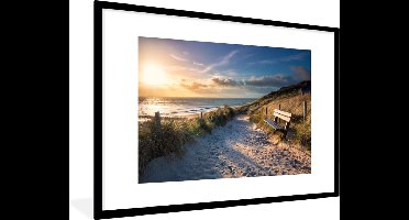 PosterMonkey - Poster in lijst - Fotolijst - Strand - Zee - Duin - Bankje - Poster frame - Poster - Wanddecoratie - Foto met lijst - Kader - 120x80 cm - Poster strand - Posterlijst