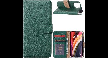 Hoesje Geschikt voor iPhone 13 Pro Max hoesje bookcase Groen