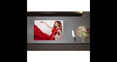 Inductieplaat Beschermer - Charmante Roodharige Vrouw in Rode Satijnen Dansende Jurk - 70x50 cm - 2 mm Dik - Inductie Beschermer - Bescherming Inductiekookplaat - Kookplaat Beschermer van Zwart Vinyl