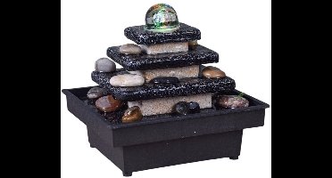 Fontein ''Zen'' binnen, rustgevende waterval, tempel met rotsjes