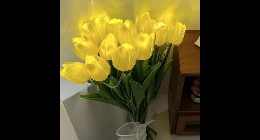 LED tulpen 20 stuks - Real touch kunstbloemen met licht - Batterijgevoede nepbloemen voor tafeldecoratie - Voor Valentijnsdag, Pasen, Bruiloft - Lichtgeel