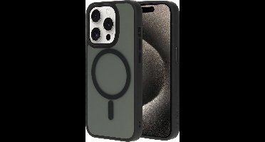 New Age Devi - Geschikt voor 15 Pro Shockproof hoesje - Doorzichtig Mat Zwart