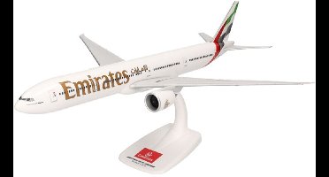 Boeing 777-300ER Emirates 2023 Colors