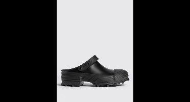 Traktor Clog Layered Sole - Black Shoes