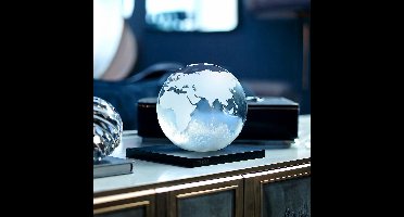 Mikamax Earth Storm Glass Baroscoop – Weersvoorspeller – Ø10 cm – Decoratieve Glazen Bol met Witte Wereldkaart – Zwarte Houten Basis – Unieke Kristalstructuren – Perfect Cadeau voor Design- en Wetenschapsliefhebbers