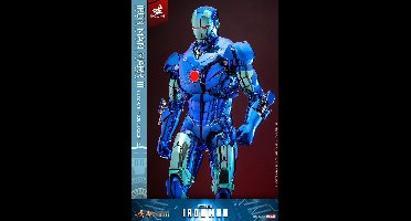 Hot Toys Iron Man Movie Masterpiece Diecast Action Figure 1/6 Iron Man Mark III (Stealth Mode Ver.) 2.0 Hot Toys Exclusive 33 cm Action Figuur: 30 cm