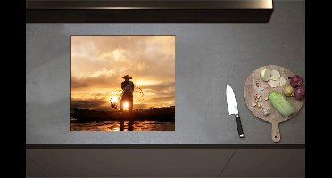 Inductieplaat Beschermer - Achteraanzicht van Visser op Houten Vissersbootje bij Zonsondergang - 57x52 cm - 2 mm Dik - Inductie Beschermer - Bescherming Inductiekookplaat - Kookplaat Beschermer van Zwart Vinyl