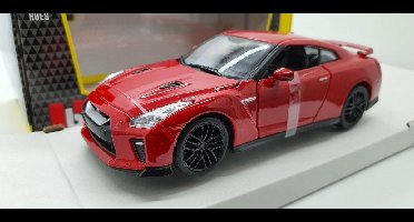 Nissan GT-R rood 2017 1:24 Bburago