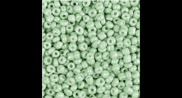 Rocailles, lichtgroen, d 3 mm, afm 8/0 , gatgrootte 0,6-1,0 mm, 25 gr/ 1 doos