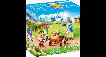 PLAYMOBIL City Life Oma met rollator - 70194