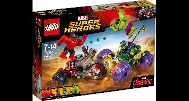 LEGO Super Heroes 76078 Hulk vs. Red Hulk