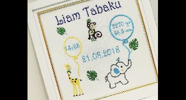 Gepersonaliseerde geborduurde frame met jungle dieren 35x45cm/Personalized embroidered frame with jungle animals 35x45cm