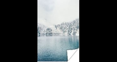 Poster Winter - Water - Sneeuw - 20x30 cm - Kerstmis Decoratie - Kerstversiering - Kerstdecoratie Woonkamer - Kerstversiering - Kerstdecoratie voor binnen - Kerstmis