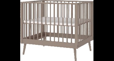 Europe Baby Evy Box Chestnut