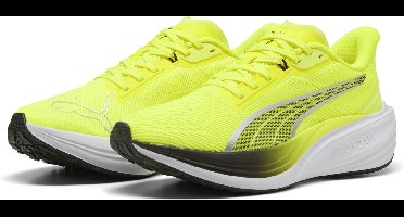 PUMA Darter Pro Unisex Sportschoenen - Yellow Alert-Puma Black