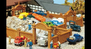 Faller - Fabrieksmuur, 684 mm