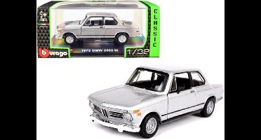 Bburago BMW 2002 Tii 1972 zilver schaalmodel 1:32