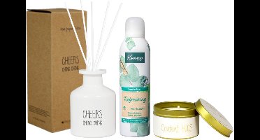 My Flame Cadeauset Cheers Geurstokjes & Kneipp Refreshing - MyFlame Geurstokjes Cheers - Kneipp Shower Foam Refreshing - MyFlame Kaarsje Content: Hugs
