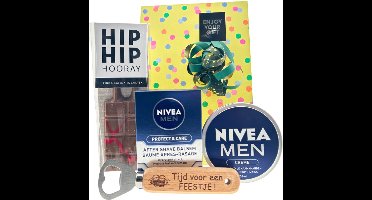 Nivea Cadeauset Men Feest Flesopener - Nivea Men Creme Blik 150 ml - Nivea Men Aftershave 100 ml Protect & Care - Liv 'n Taste Choco Latte Hip Hip Hooray - Bieropener Tijd Voor Een Feestje
