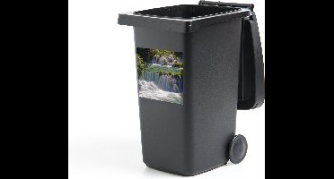 Container sticker Woeste watervallen in de rivieren in het Nationaal park Krka in Kroatië - 40x40 cm - Kliko sticker