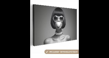 Canvas schilderij 140x90 cm - Exclusieve wanddecoratie Vrouw - Zwart Wit - Ketting - Zonnebril - Muurdecoratie woonkamer - Slaapkamer decoratie - Kamer accessoires - Schilderijen op canvas
