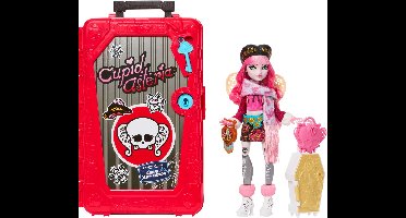 Monster High Skulltimate Secrets Cabinevakantie Speelset - Cupid Asteria Pop en Accessoires