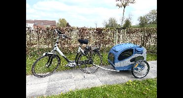 PetSafe Happy Ride Aluminium Dog Bicycle Trailer - Hondenfietskar - Lichtgewicht - Large in de kleur Rood