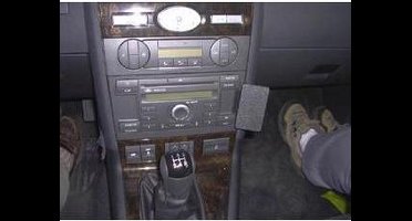 Brodit ProClip houder geschikt voor Ford Mondeo 2004-2007 Angled mount, Laag